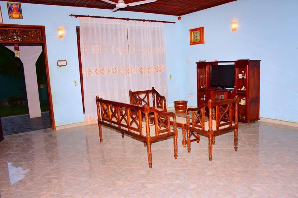 Gold Coast Resort Weligama Buitenkant foto